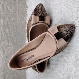 Sophia Taylor Greta Snakeskin Fabric Faux Bow Upper Pointed Toe Slip On Shoe